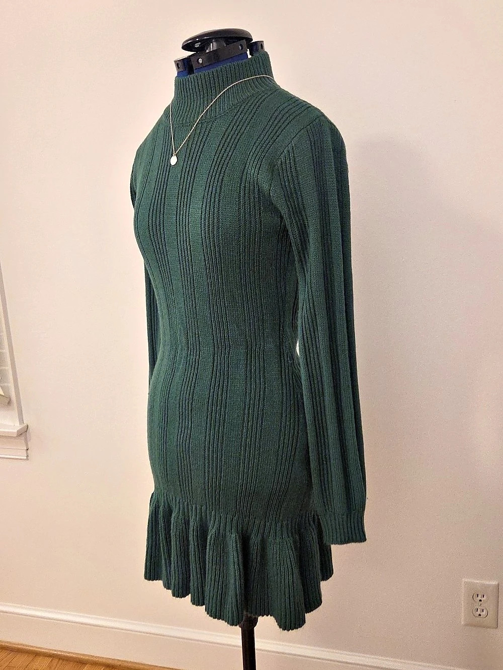 Green Ribbed Knit Mini Dress Like New - Picture 4 of 6